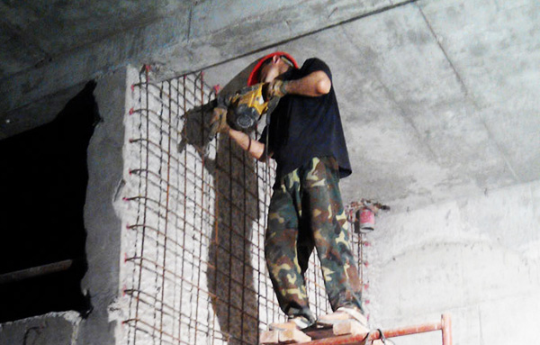 珠江新城剪力墻加固工程案例